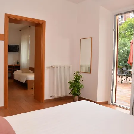 Quarcino Hotel
