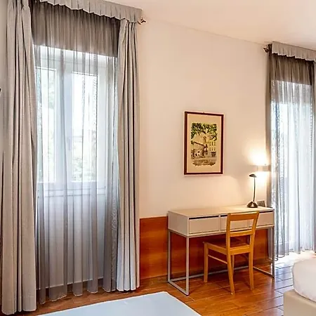 Hotel Quarcino Como