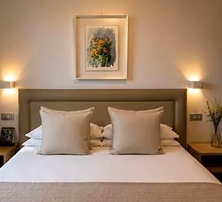 Quarcino Hotel