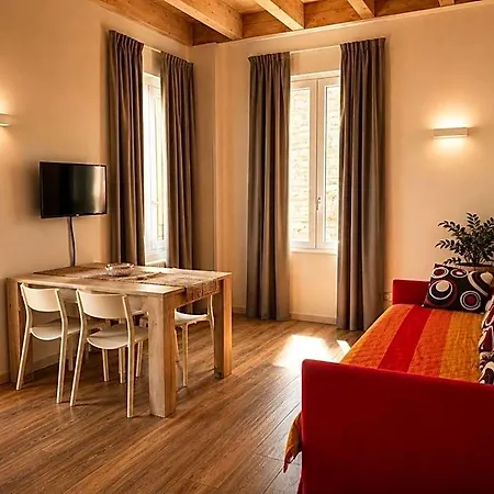 Quarcino Hotell Como