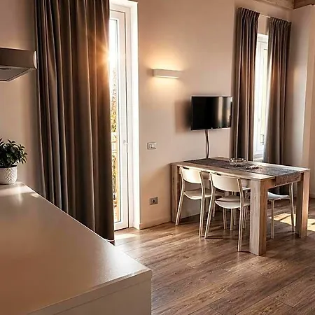 Hotell Quarcino Como