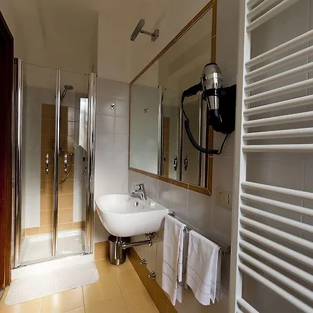 Hotel Quarcino Como