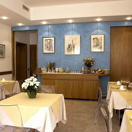 Hotel Quarcino 3*